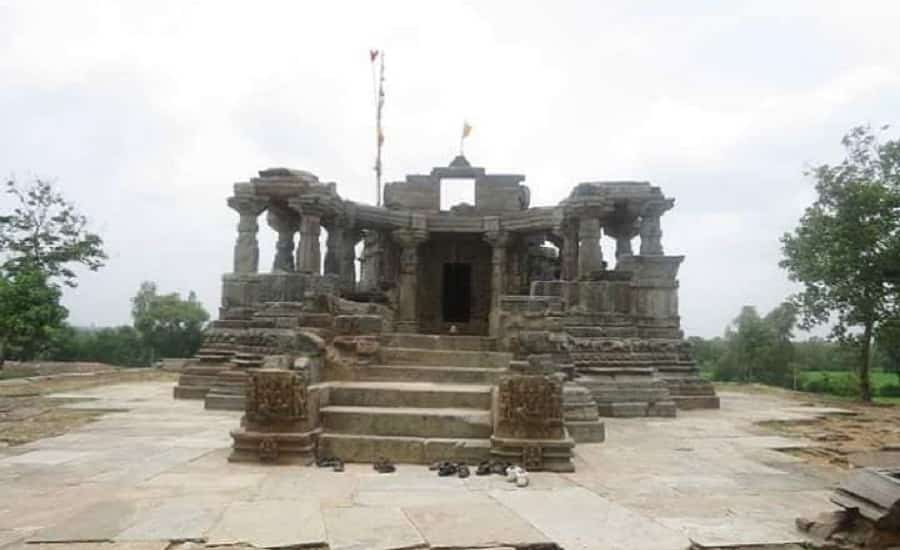 Bavka Shiva Temple