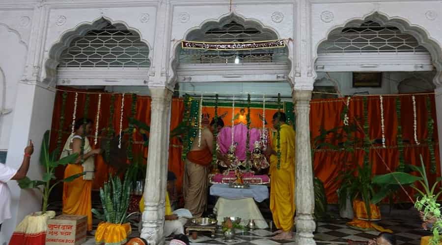 Sri Radha Gokulanand Temple