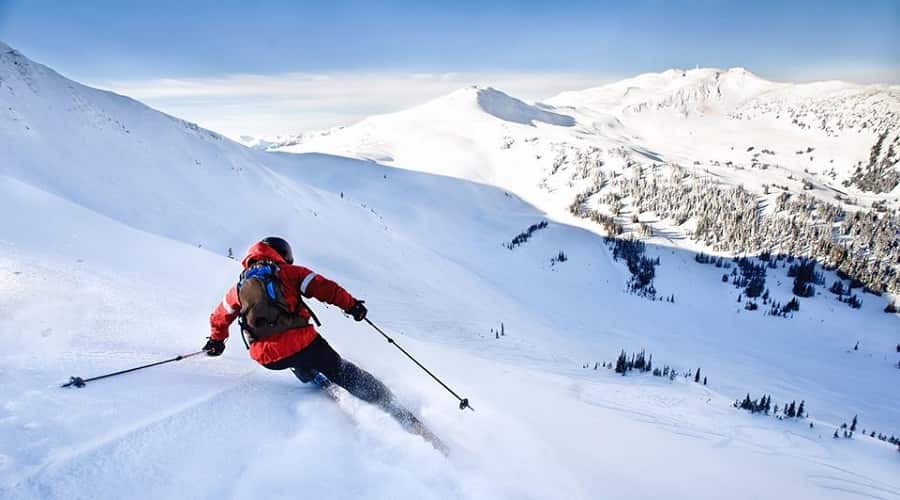 Skiing in Munsiyari