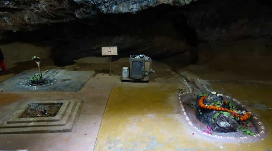 Jambavan Cave