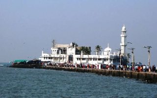 Haji Ali Dargah, Dargah