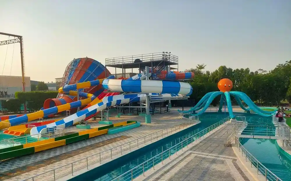 Dream World, Navrangpura