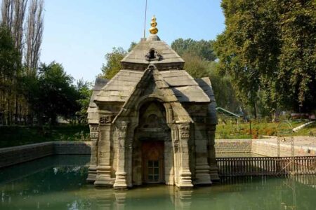 Pandrethan Temple