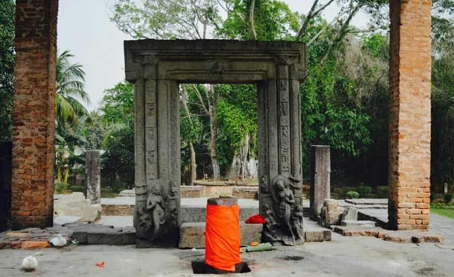 Dah Parvatiya Temple