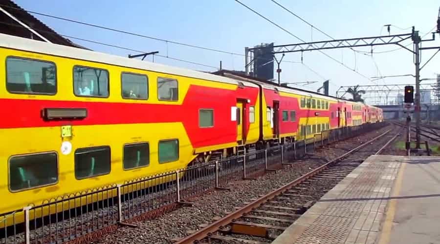 Mumbai Central – Ahmedabad AC Double Decker Express