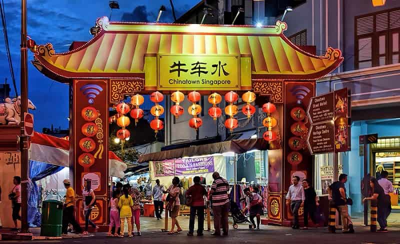 Bugis Night Shopping in Singapore