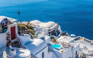 A Half-Day Private Tour to Explore Santorini