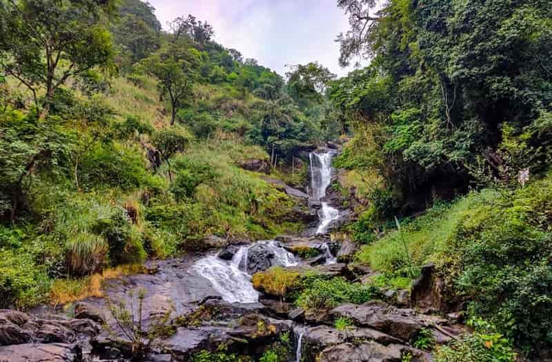 Iruppu Waterfalls-min
