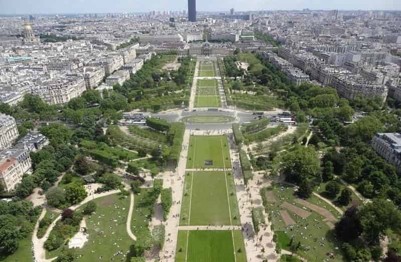 Champ de Mars, Paris